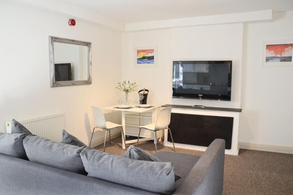 Modern 1 Bedroom Apartment Close To Penzance Town Centre. Exterior foto